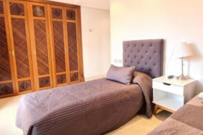 5240f8f9e9e8e6b65fd79d761f4ee33f - 7