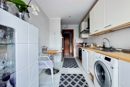 525f8549ea103f5aa865031308f3d7ec - 9