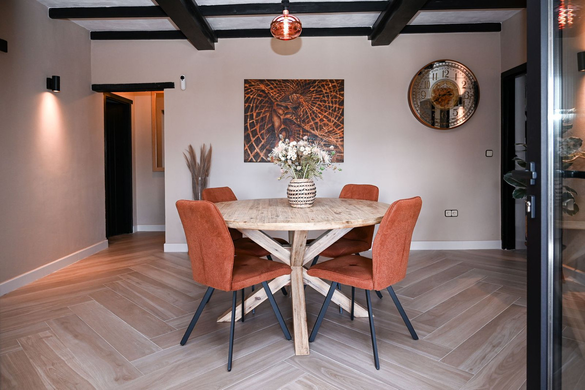 52c86a93048f9f827314bdbc19e3a3a2 - 10