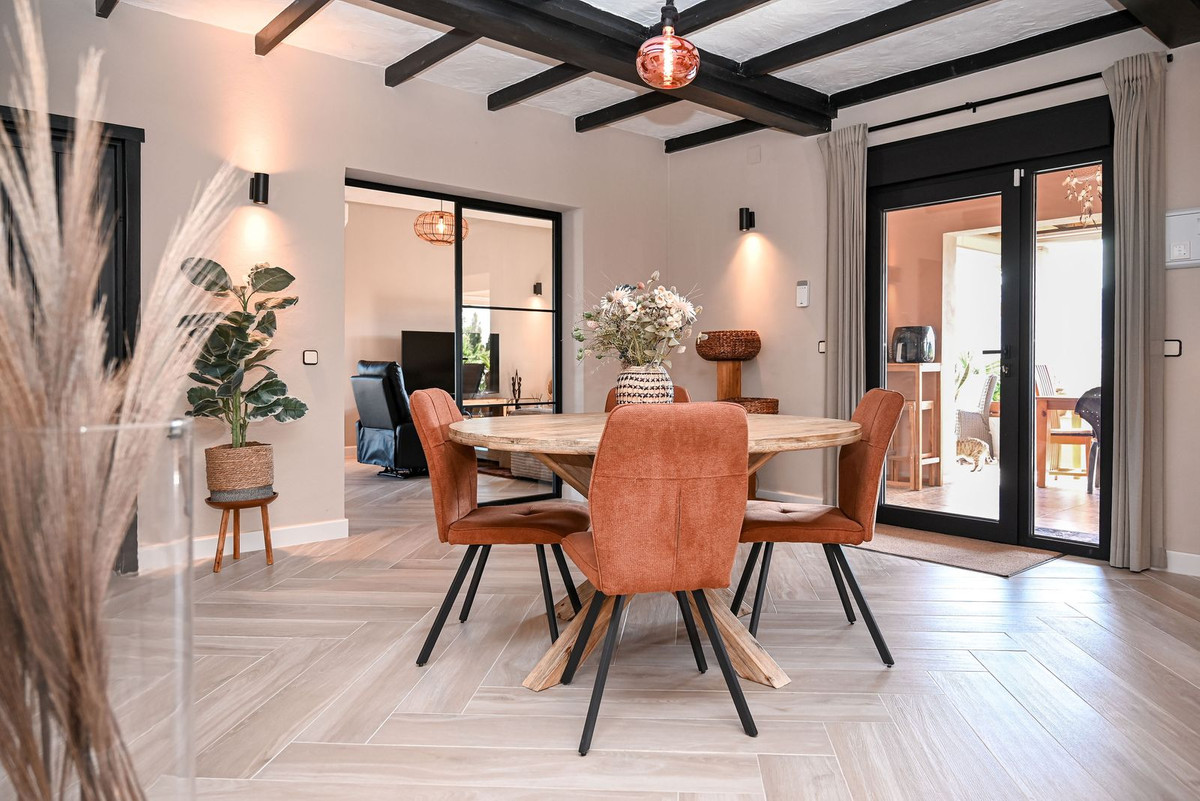 52c86a93048f9f827314bdbc19e3a3a2 - 16