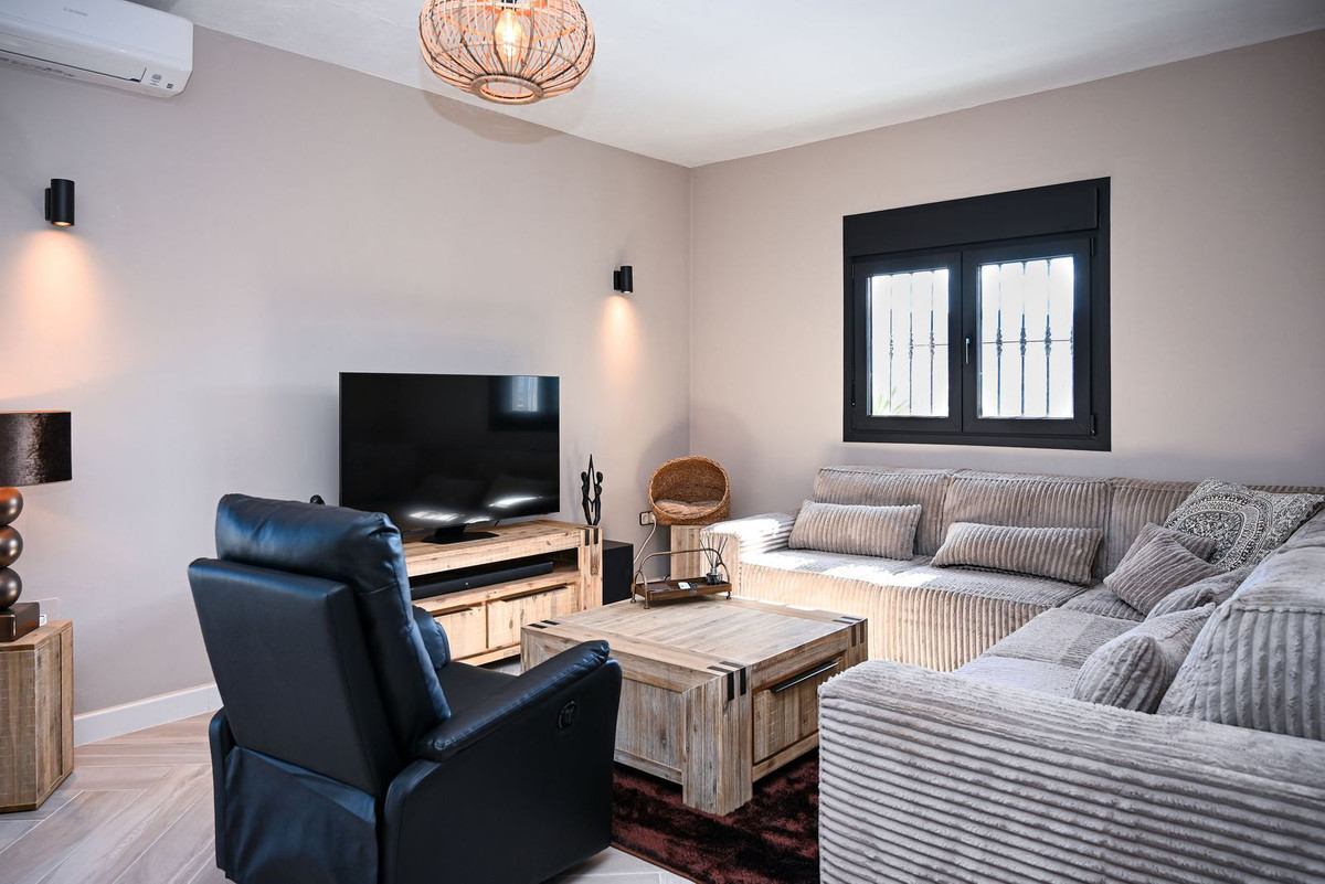 52c86a93048f9f827314bdbc19e3a3a2 - 19