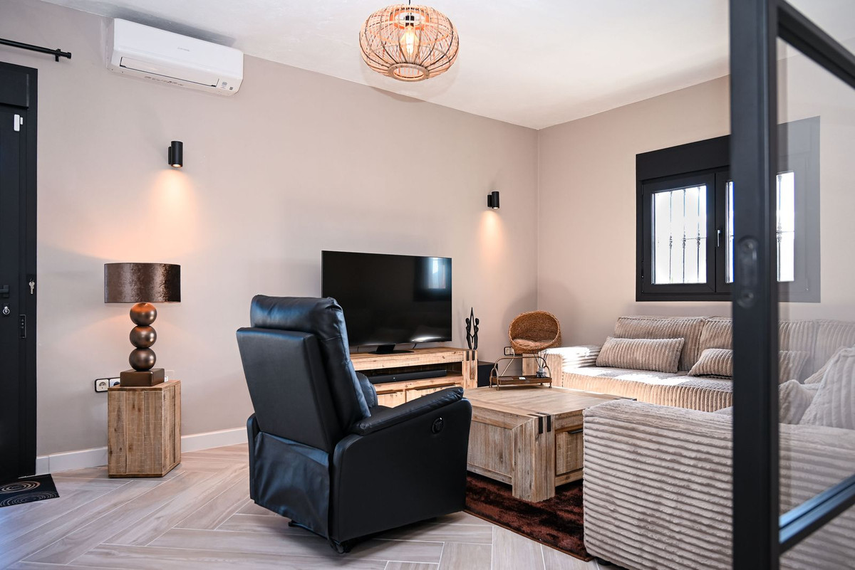 52c86a93048f9f827314bdbc19e3a3a2 - 21