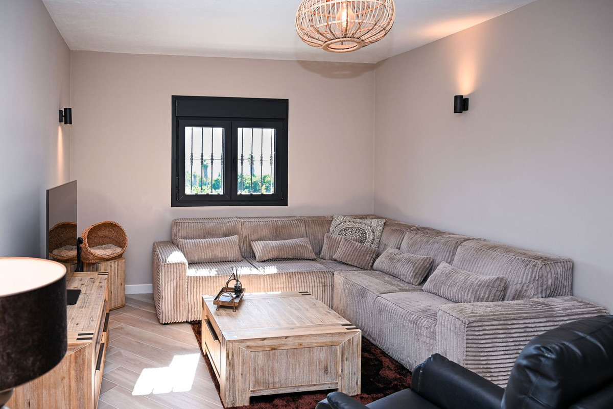 52c86a93048f9f827314bdbc19e3a3a2 - 23