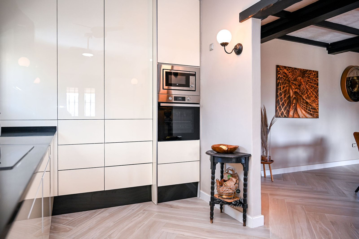 52c86a93048f9f827314bdbc19e3a3a2 - 28