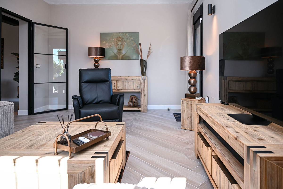 52c86a93048f9f827314bdbc19e3a3a2 - 32