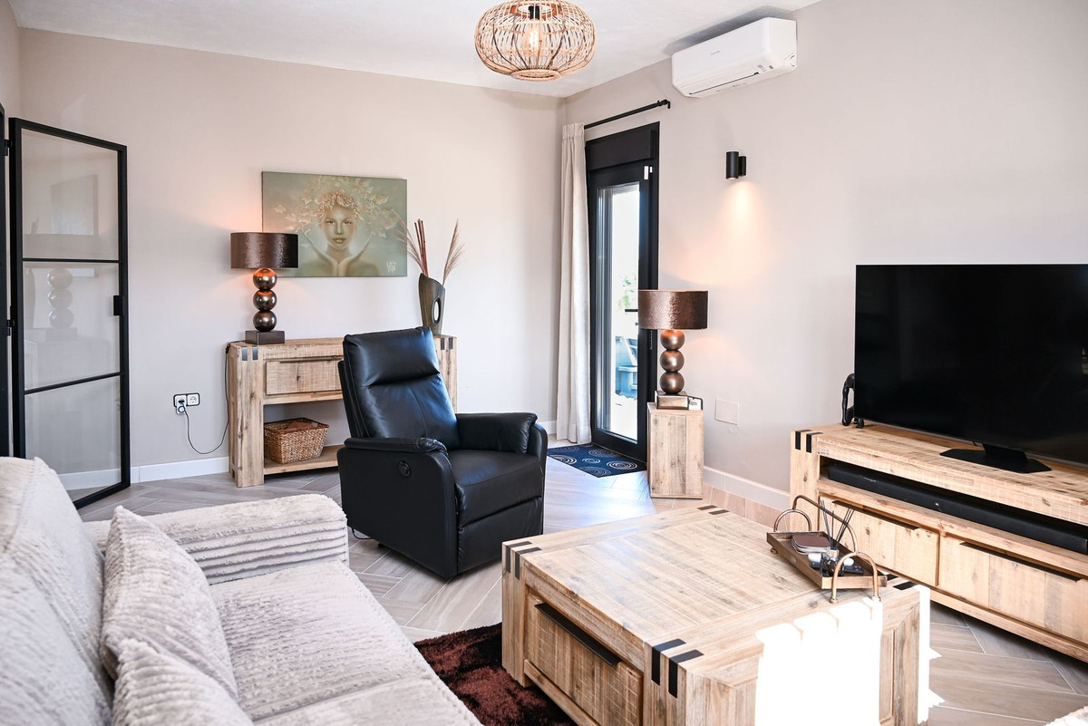 52c86a93048f9f827314bdbc19e3a3a2 - 34