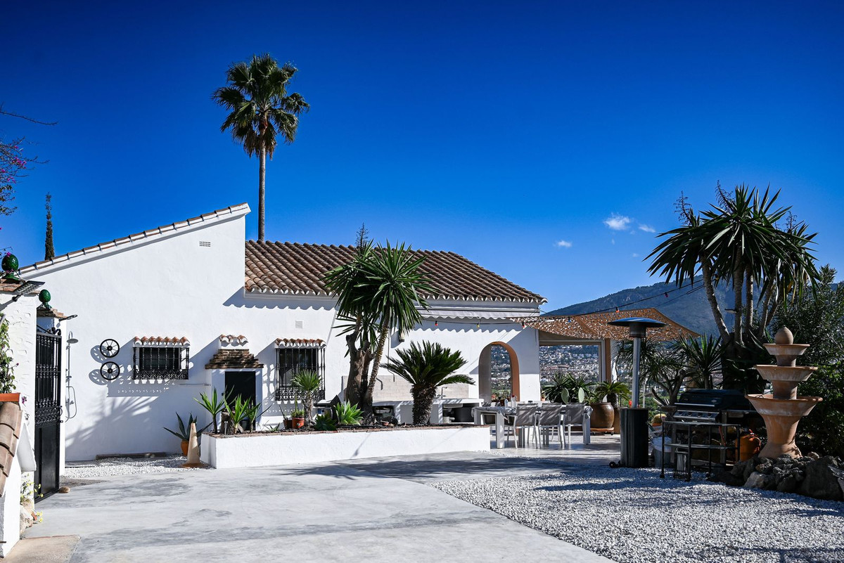 52c86a93048f9f827314bdbc19e3a3a2 - 4