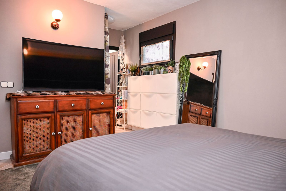 52c86a93048f9f827314bdbc19e3a3a2 - 48