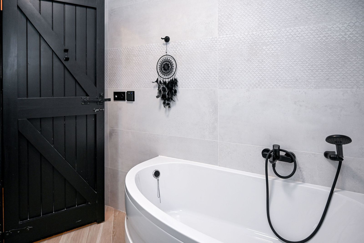 52c86a93048f9f827314bdbc19e3a3a2 - 54