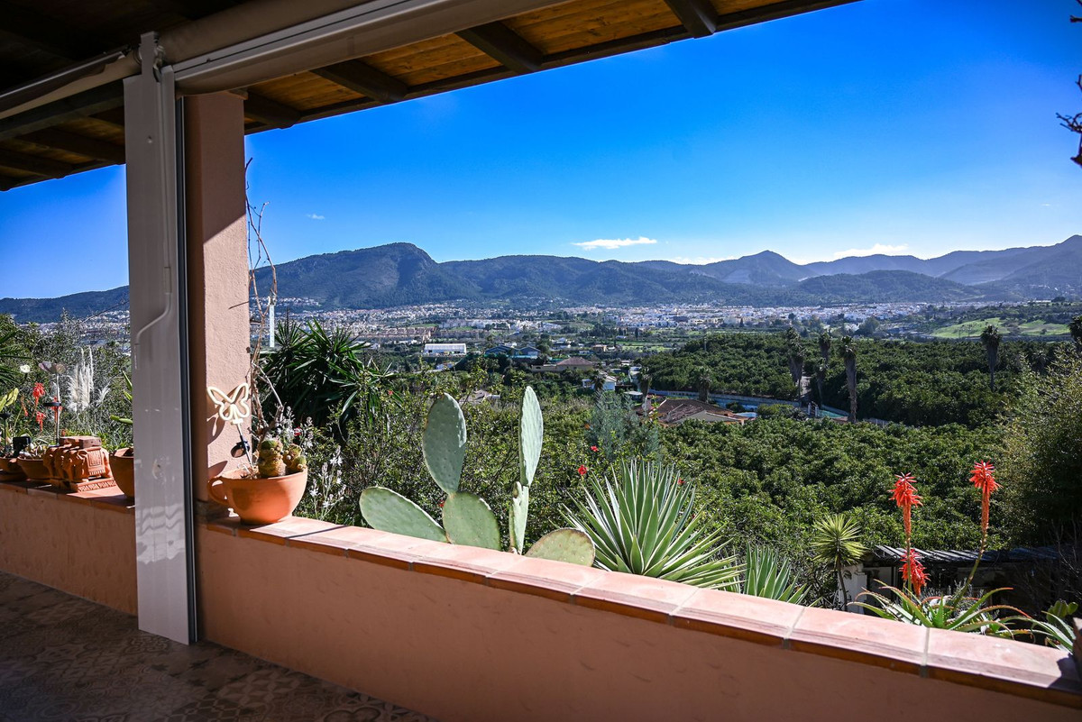 52c86a93048f9f827314bdbc19e3a3a2 - 57