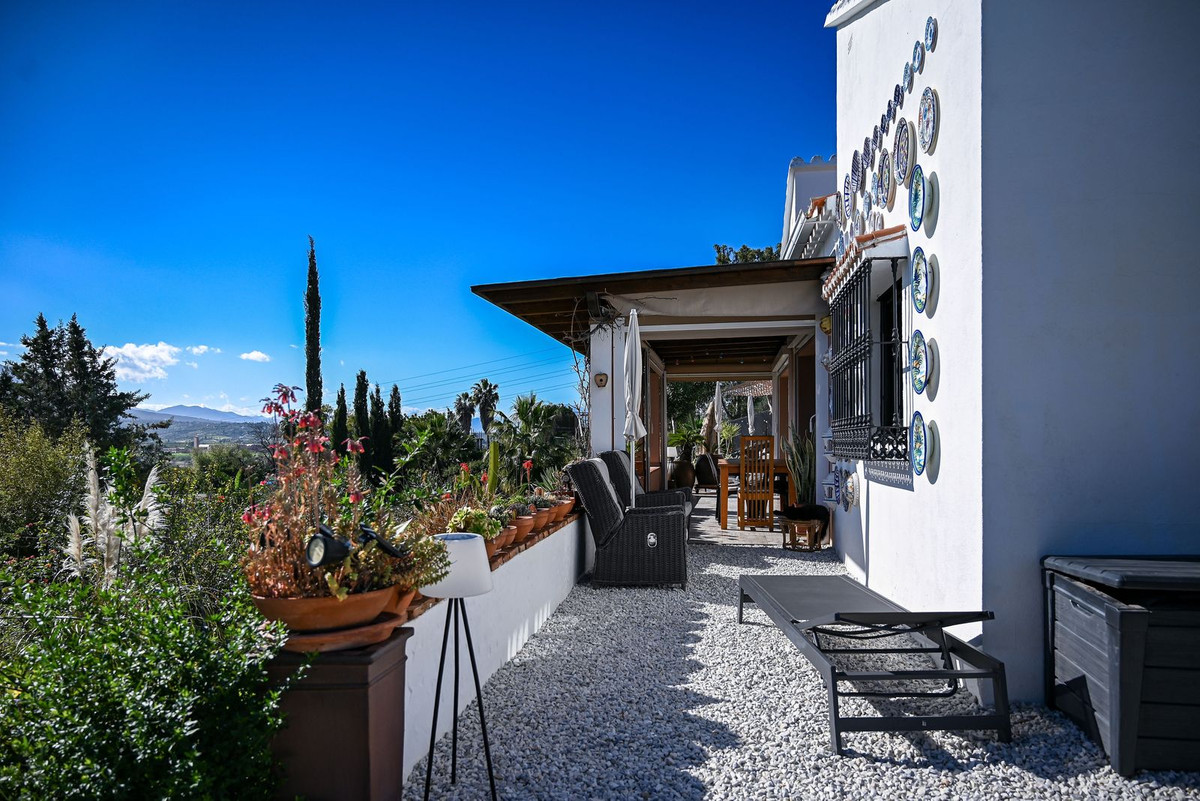 52c86a93048f9f827314bdbc19e3a3a2 - 58