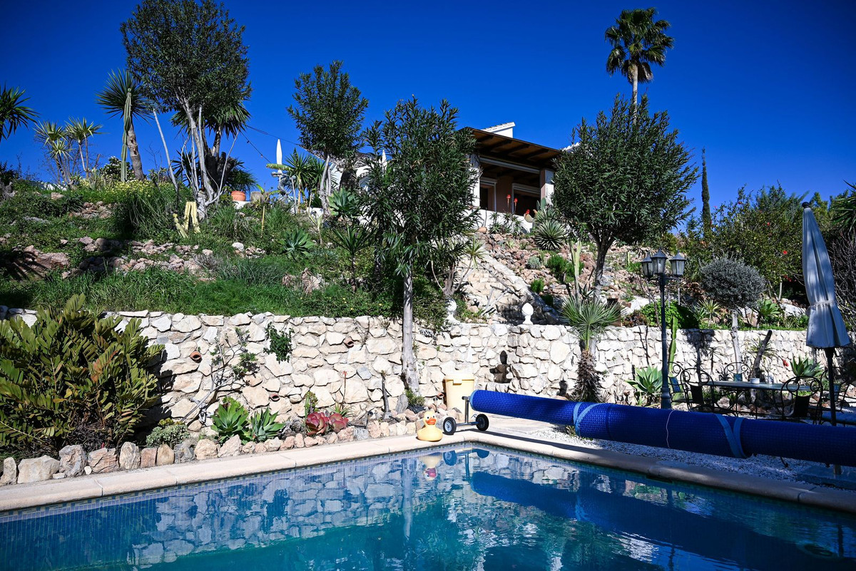 52c86a93048f9f827314bdbc19e3a3a2 - 64