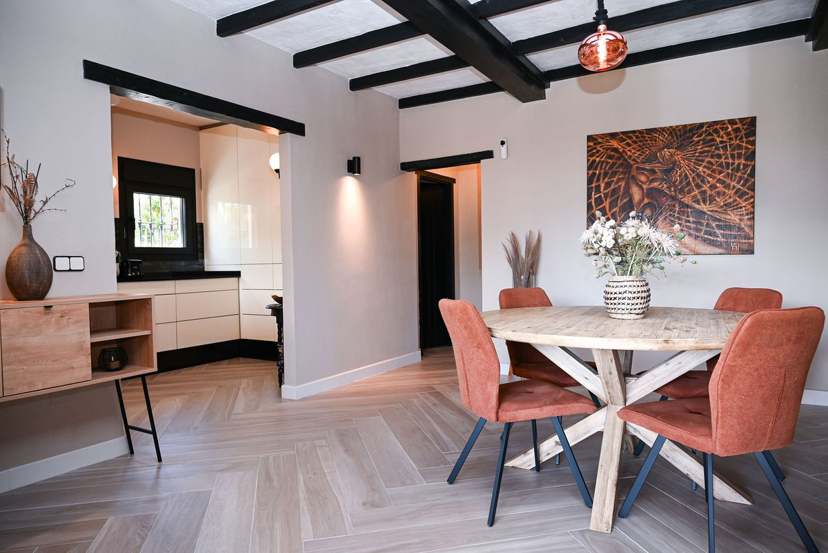 52c86a93048f9f827314bdbc19e3a3a2 - 8