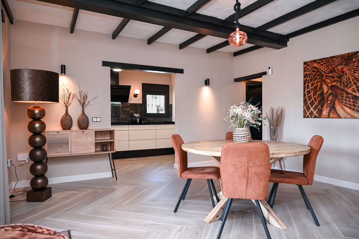 52c86a93048f9f827314bdbc19e3a3a2 - 9