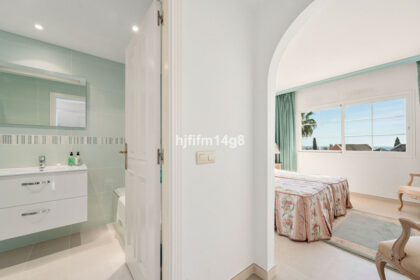 559772362812919ebc5f4505c2c5f66f - 16