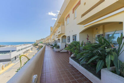 559886751c67b8c55180c9efb739b012 - 18