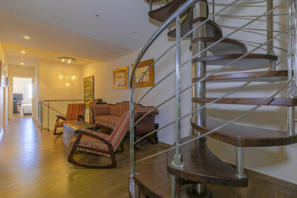 559886751c67b8c55180c9efb739b012 - 19