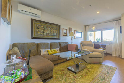 559886751c67b8c55180c9efb739b012 - 28