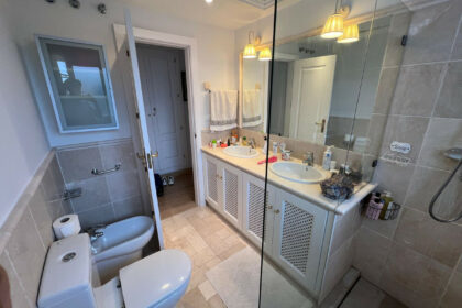 5726d1d3d4716436068fcff0a11fb5e2 - 16