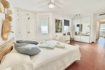 5734b3c3c647ab9efa493e5ba6d7f46e - 11