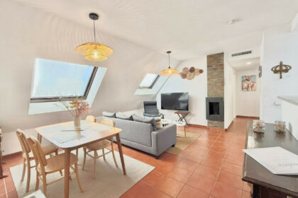 5734b3c3c647ab9efa493e5ba6d7f46e - 4