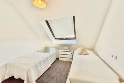 5734b3c3c647ab9efa493e5ba6d7f46e - 8