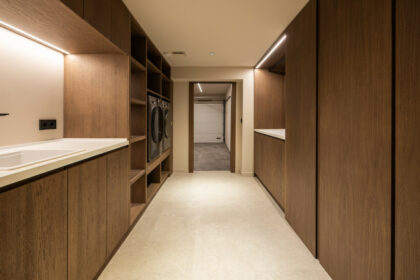 5787cd940d0a47b4dfa30edc8d9a9271 - 52