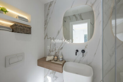 57beecc0a9022fe4ca784f403ee4bb49 - 17