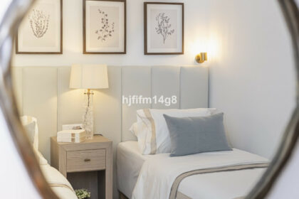 57beecc0a9022fe4ca784f403ee4bb49 - 42