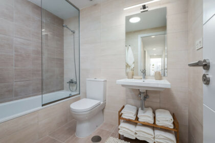 57ef37e37644746ad70e7e05d35c545e - 19