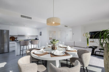 57ef37e37644746ad70e7e05d35c545e - 2