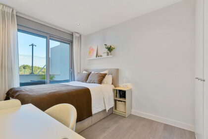 581383aef87a7907719a4c8c230c83d8 - 18