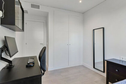 581383aef87a7907719a4c8c230c83d8 - 22