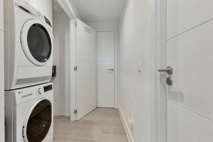 581383aef87a7907719a4c8c230c83d8 - 23