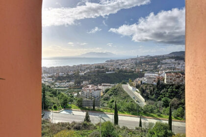 5818565bdc010d4ea4c2add34c70dbbd - 1