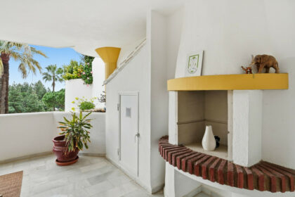 5a1a3830f1fe26eec19ffd6bf0b893b7 - 37