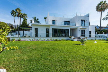 5a30e72be7d74b1057aecfcde34a8a60 - 1