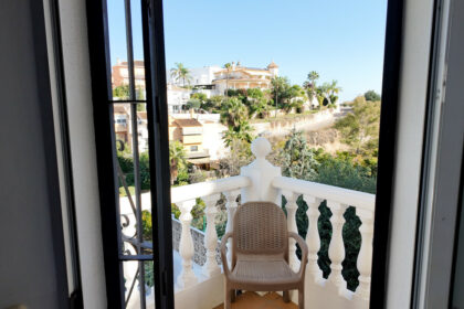 5c082c5e4d63cd6da1434a754a3c5b31 - 11