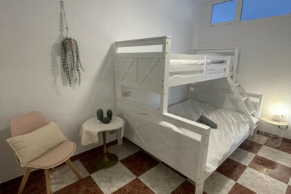 5c082c5e4d63cd6da1434a754a3c5b31 - 18