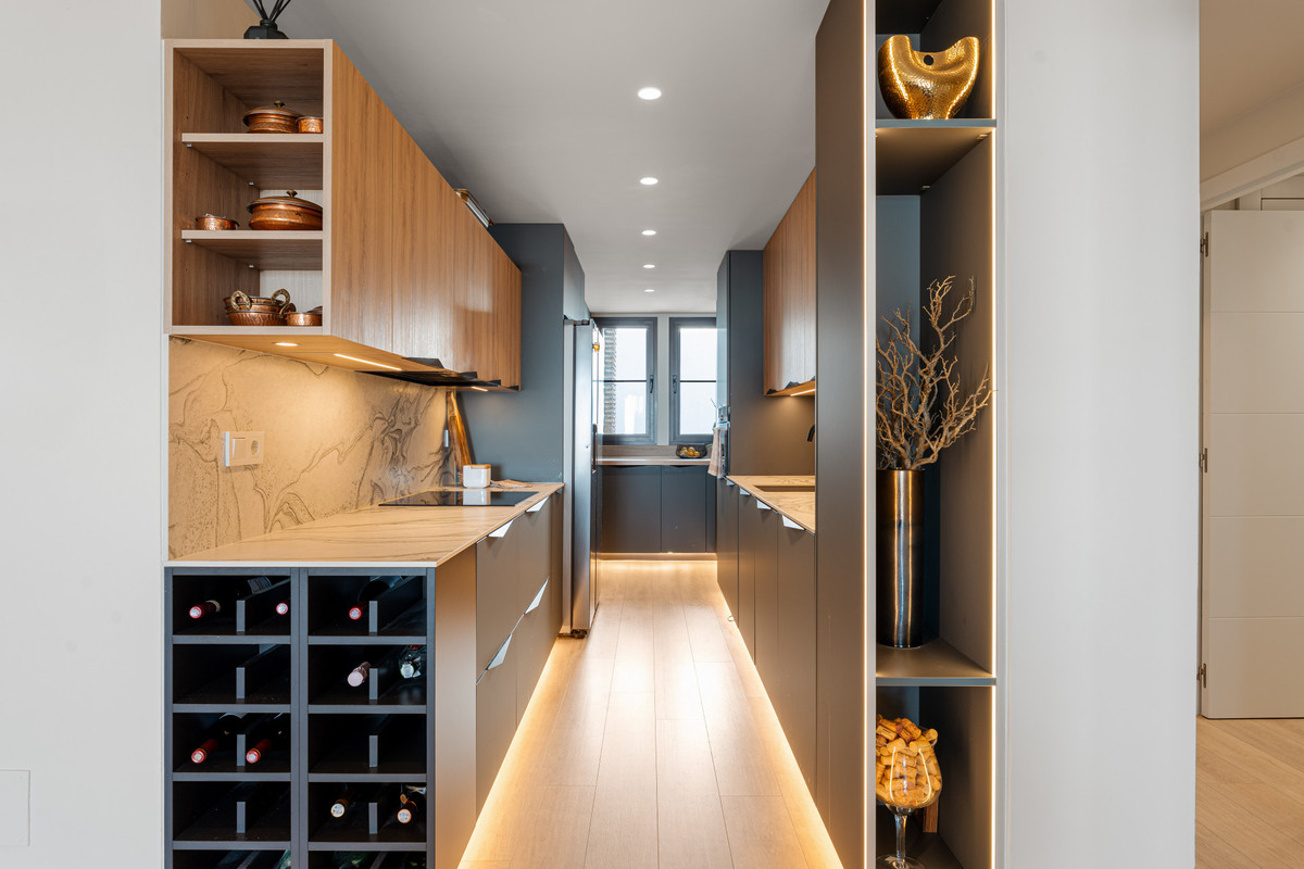 5c94323fdd3a88f479578587a0e5b63a - 10