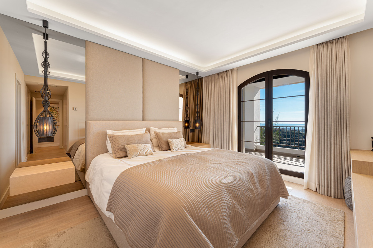 5c94323fdd3a88f479578587a0e5b63a - 14