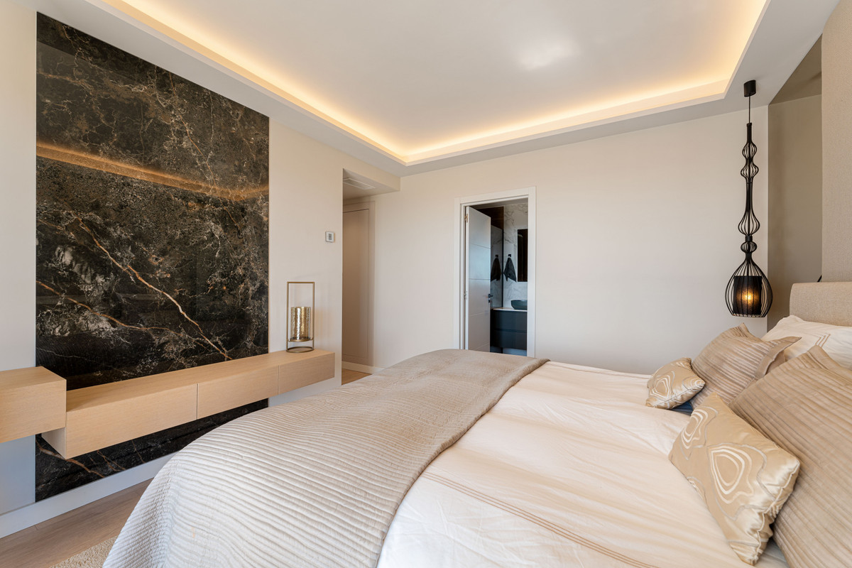 5c94323fdd3a88f479578587a0e5b63a - 17