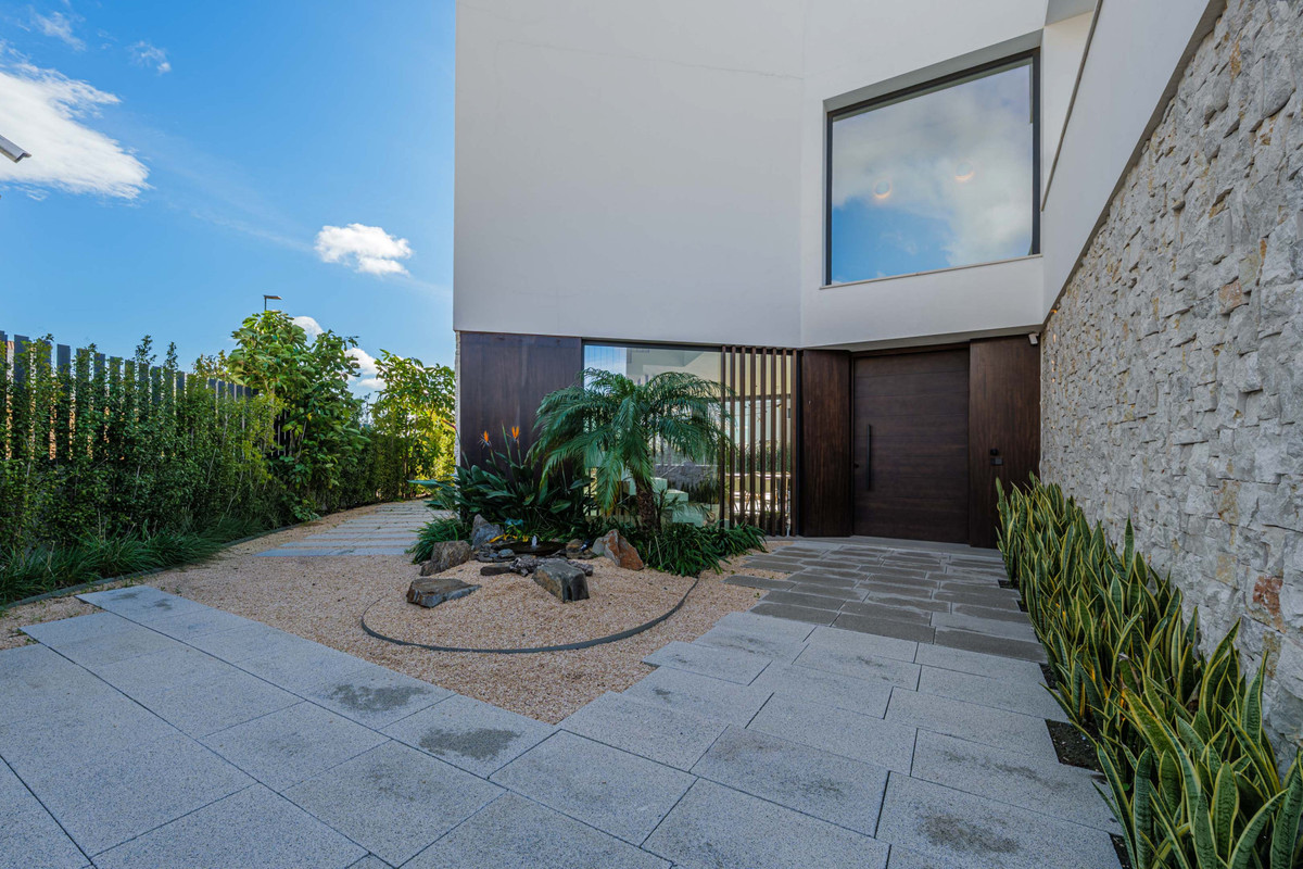 5d229a90f3c5b578ffa47bf80f1849dc - 43