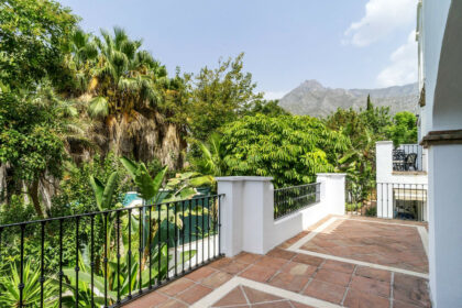 5dd2819a2a8e5ee44d689a7d36cbb565 - 34