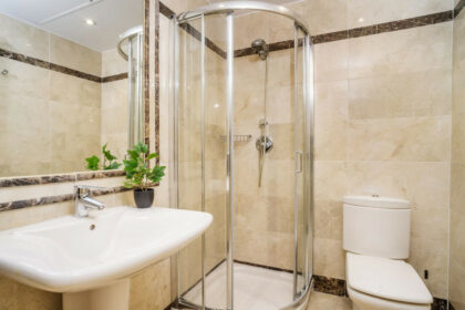 5dd2819a2a8e5ee44d689a7d36cbb565 - 4