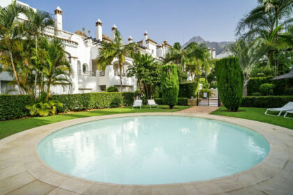 5dd2819a2a8e5ee44d689a7d36cbb565 - 61