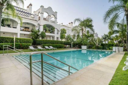 5dd2819a2a8e5ee44d689a7d36cbb565 - 67