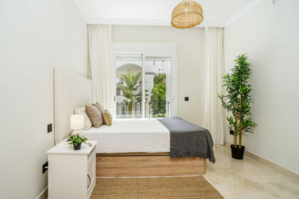 5dd2819a2a8e5ee44d689a7d36cbb565 - 8