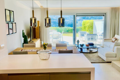 5dde072379db00f64bed5605e792d549 - 11