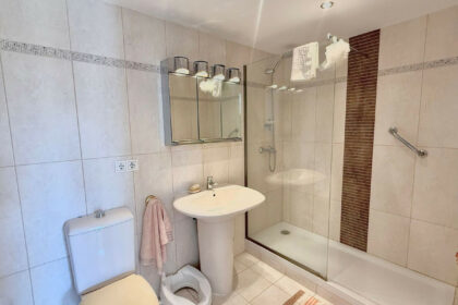 5e43bf5e1da9e32906d546db3c702fcf - 11